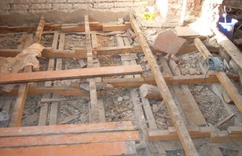Как отремонтировать фундамент деревянного дома своими руками. Варианты ремонта фундамента
