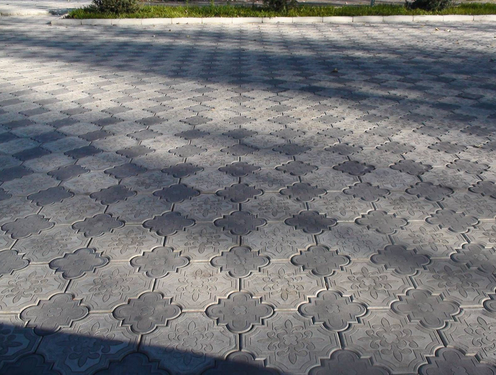 Примеры укладки тротуарной плитки: Схема укладки тротуарной плитки .