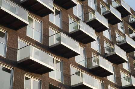 Cantilevered Balcony Structure